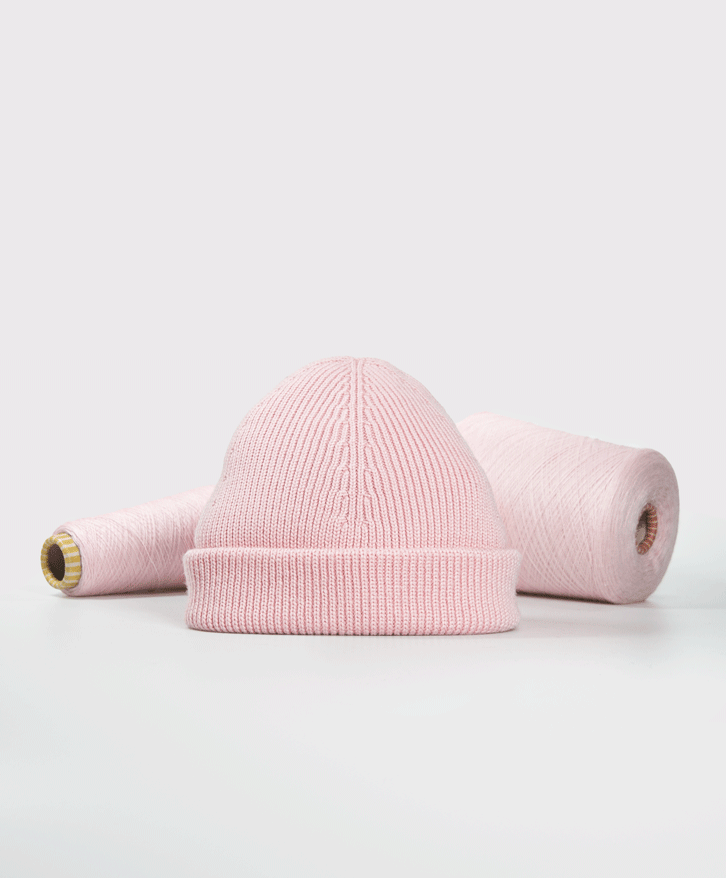 Bonnet en laine mérinos rose pâle -