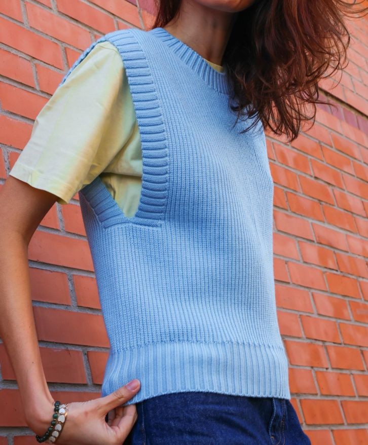Pull sans manches bleu ciel -