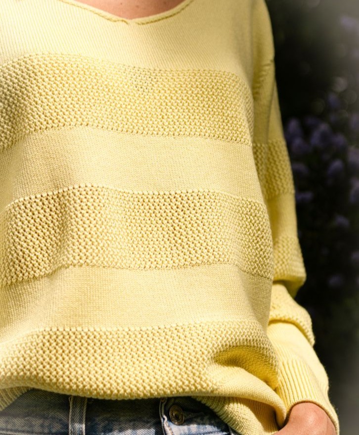 Pull mérinos ajouré jaune pâle