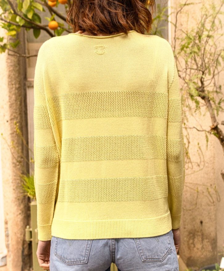 Pull mérinos ajouré jaune pâle