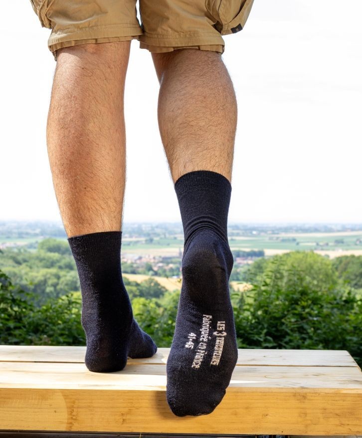 Chaussettes fines en laine mérinos française - Bleu marine -