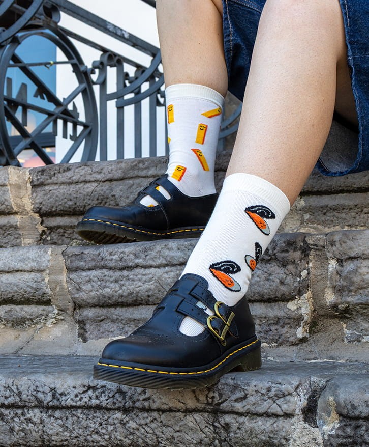Chaussettes hautes moules frites dépareillées -