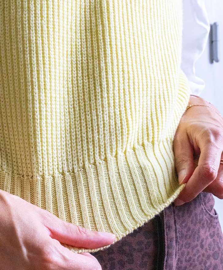 Pull sans manches jaune pâle -