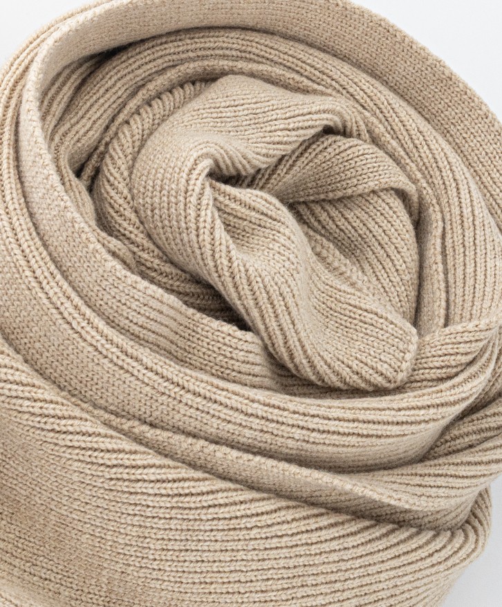 Echarpe beige en laine mérinos
