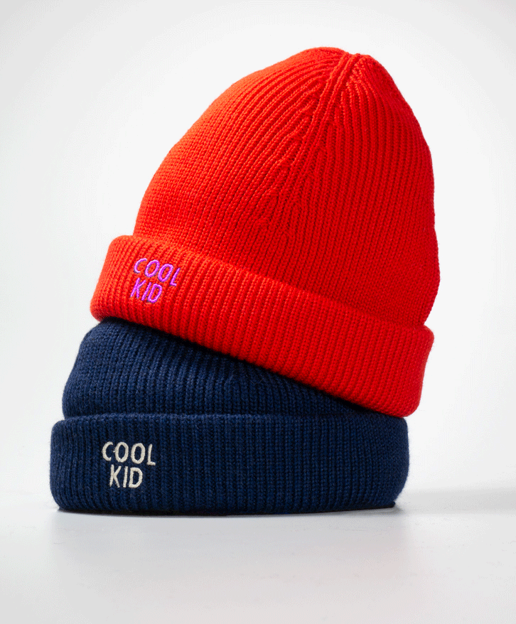 Bonnet laine mérinos brodé Cool Kid -