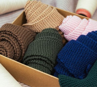 Foulard en laine - Sophie Scarf made in France dans notre atelier de Roubaix par Les Trois Tricoteurs